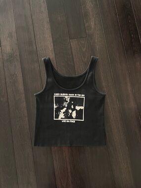 Brandy Melville Black Ribbed Graphic Tank Top - Live On Stage Print